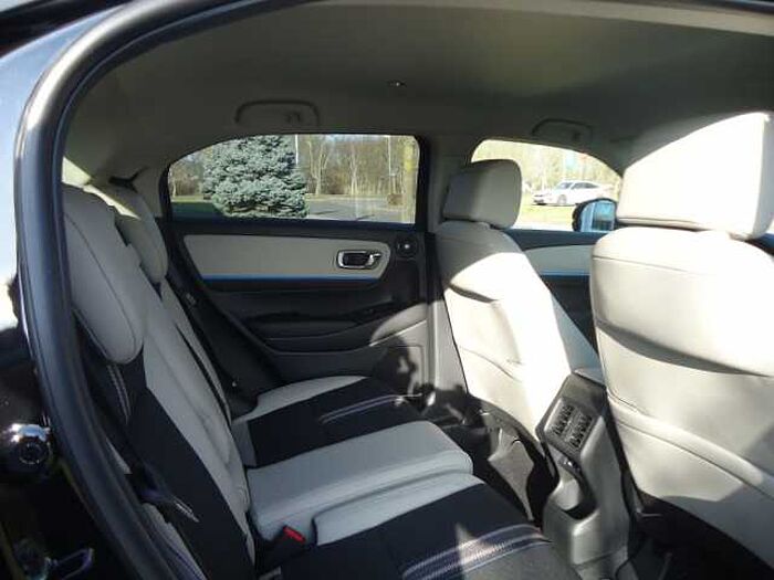 Honda HR-V e: HEV 1.5 i-MMD Hybrid Advance Style2025