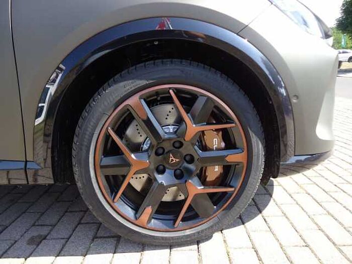 CUPRA Formentor 2.0 TSI 4Drive DSG VZ*AHK*Matrix LED*