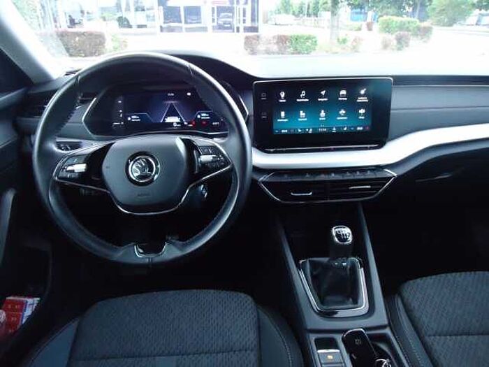 SKODA Octavia Combi 1.5 TSI Style