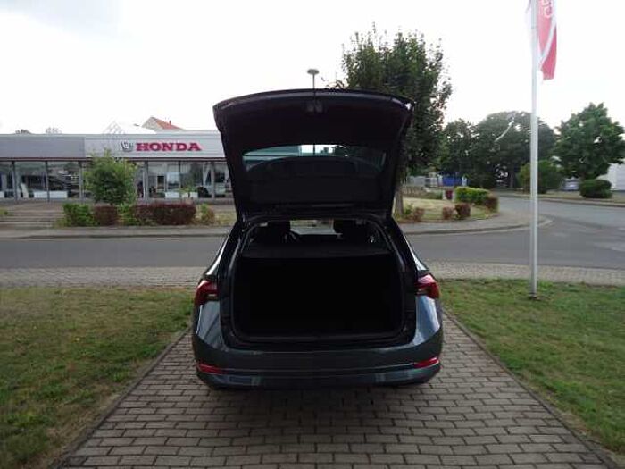 SKODA Octavia Combi 1.5 TSI Style